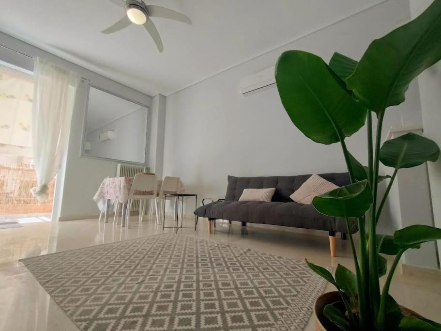 δίπλα στο πάρκο Apartment *