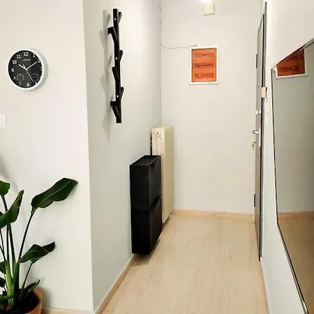 Δίπλα Στο Πάρκο Apartment Kalamata Exterior photo